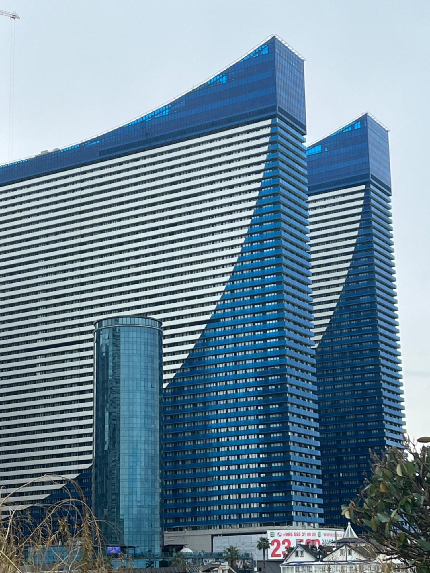 Orbi City Hotel Batumi Exteriör bild